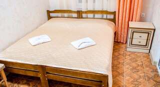 Гостиница Гостевой Дом Светлана Адлер Стандартный двухместный номер с 1 кроватью или 2 отдельными кроватями-4